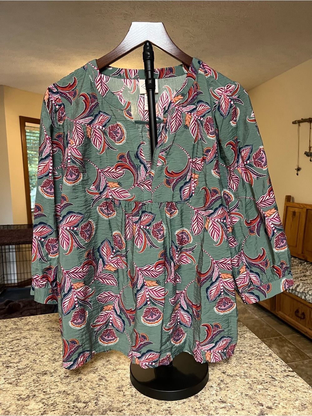 St John’s Bay Women’s Green Floral Peasant Top PXXL